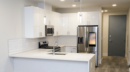 Hudson Heights - Kitchen - 1br