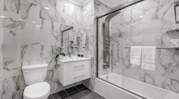 Hudson Heights - Full Bathroom